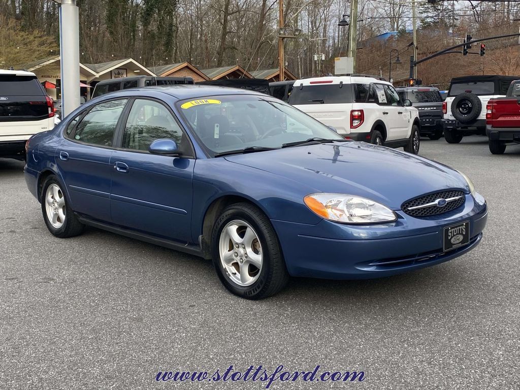 2002 Ford Taurus SE
