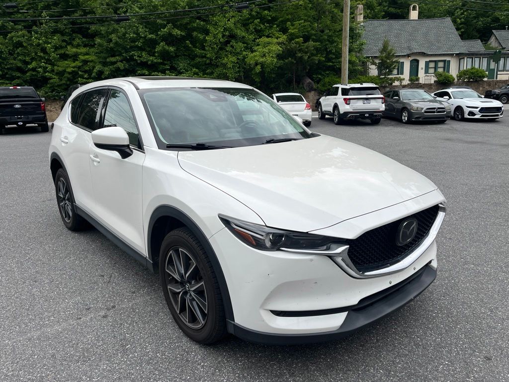 2017 Mazda CX-5 Grand Touring auto's photo