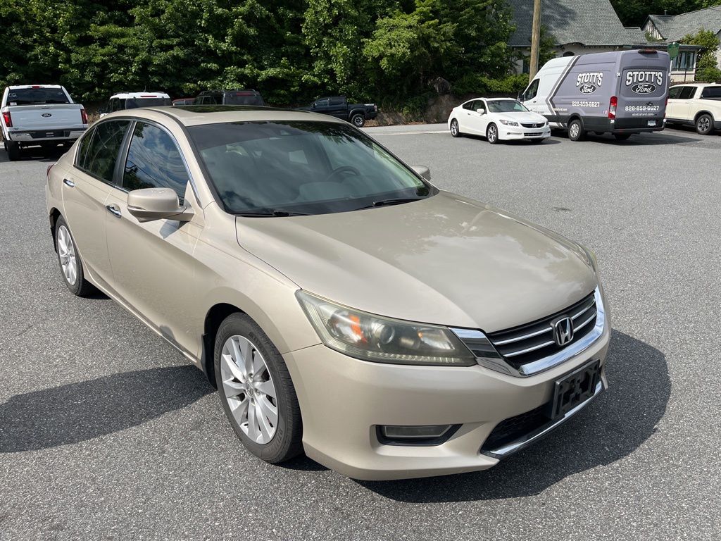2013 Honda Accord EX-L Auto's photo