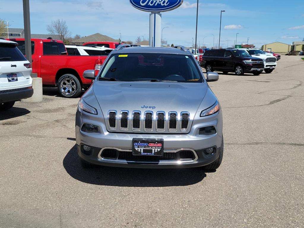 Used 2016 Jeep Cherokee Limited with VIN 1C4PJMDB8GW181421 for sale in Valley City, ND