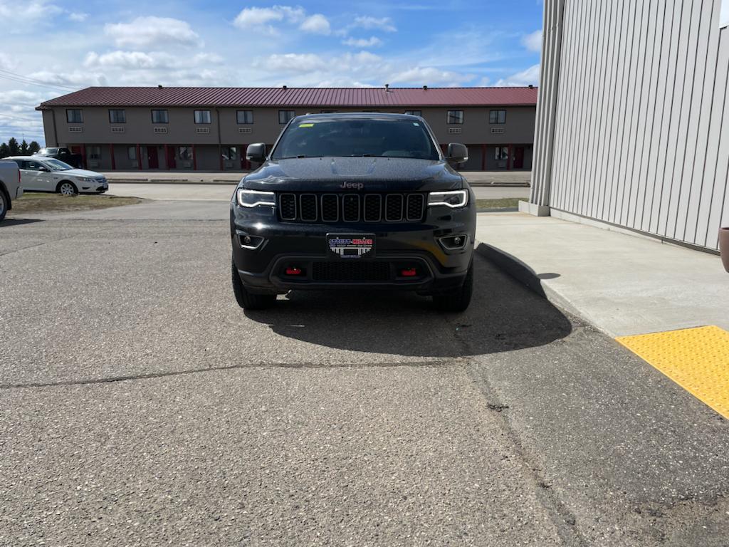 2021 Jeep Grand Cherokee Trailhawk photo 2