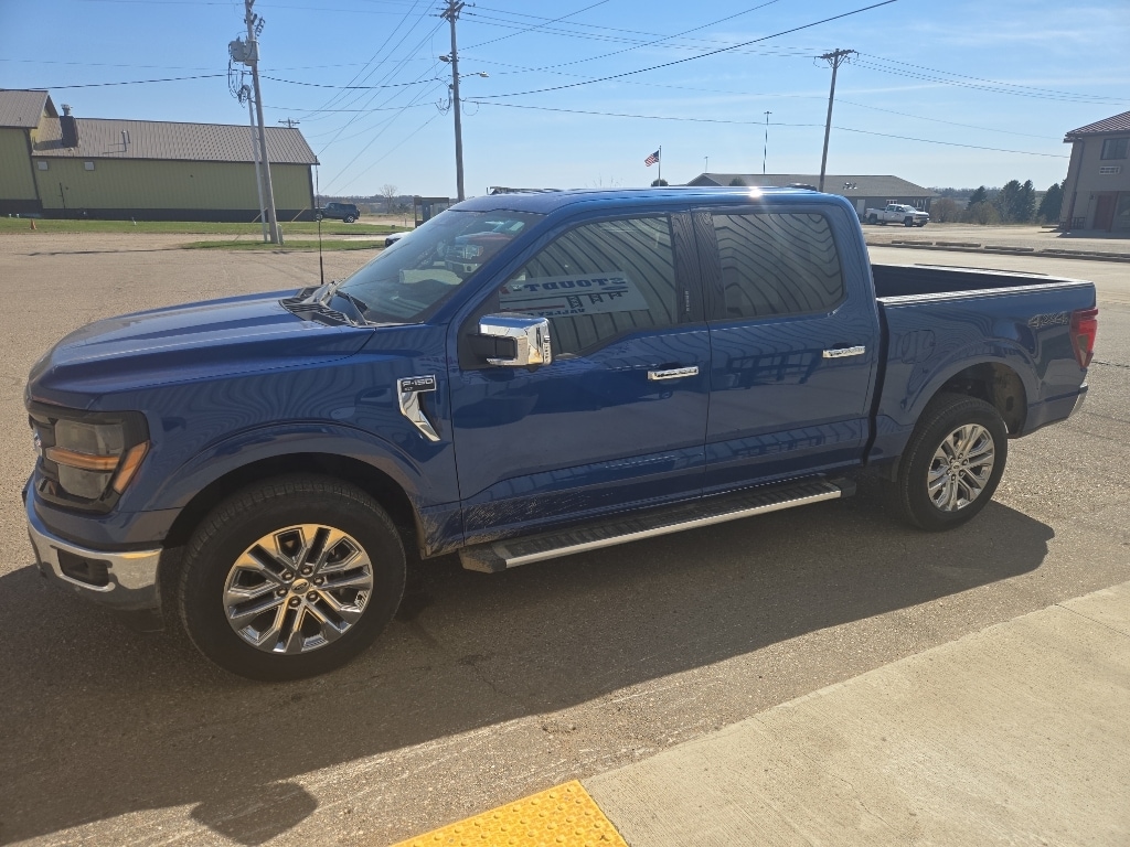Used 2024 Ford F-150 XLT Cab; Super Crew