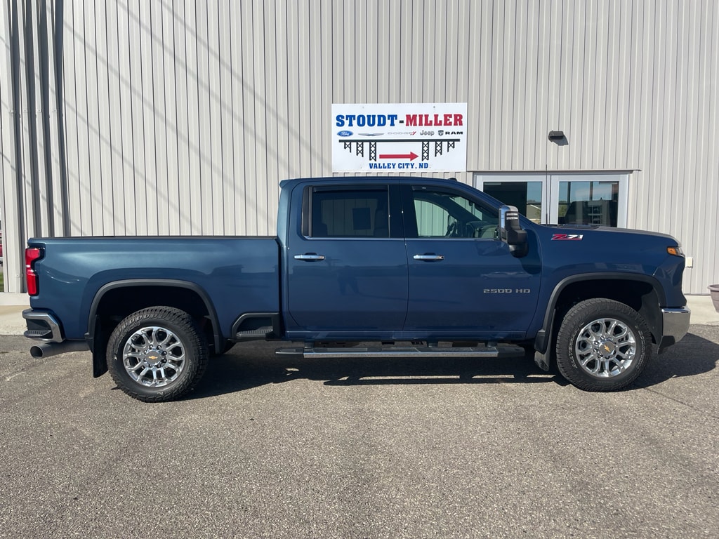 2024 Chevrolet Silverado 2500HD LTZ's photo