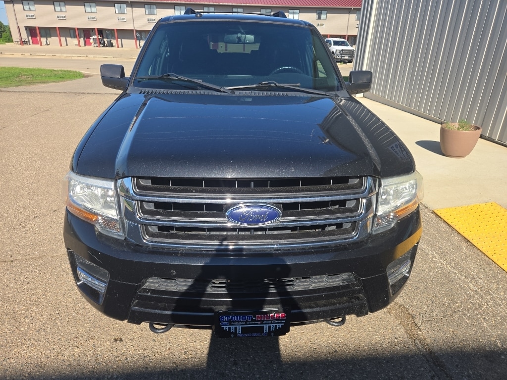 Used 2015 Ford Expedition XLT with VIN 1FMJK1JT4FEF43985 for sale in Valley City, ND