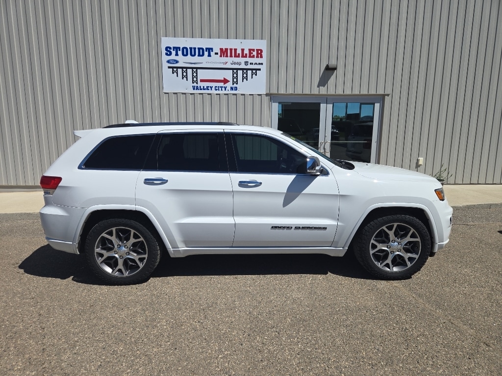 2020 Jeep Grand Cherokee Overland 4WD's photo