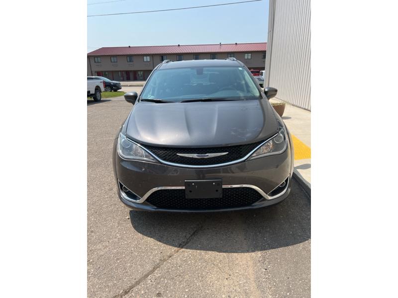 Used 2020 Chrysler Pacifica Touring L Plus with VIN 2C4RC1EG0LR104783 for sale in Valley City, ND