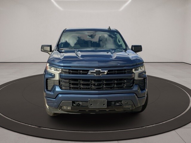2023 Chevrolet Silverado 1500 RST photo 2
