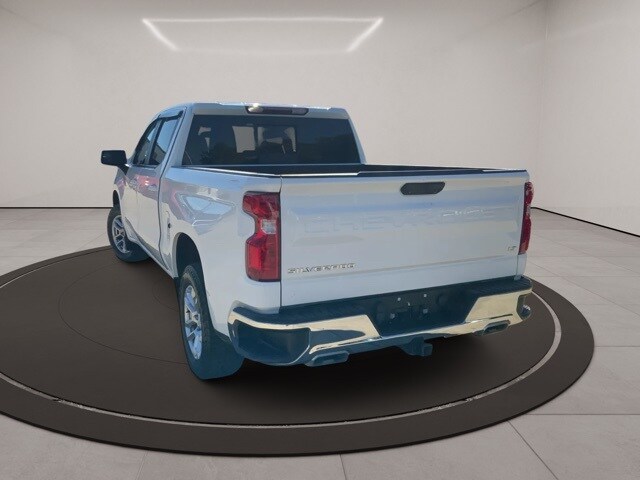 2022 Chevrolet Silverado 1500 photo 2