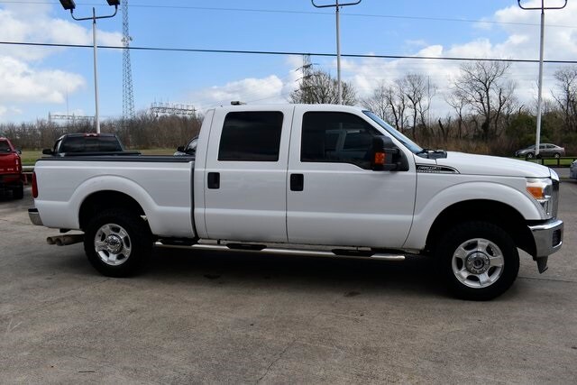2016 Ford F-250 XLT photo 2