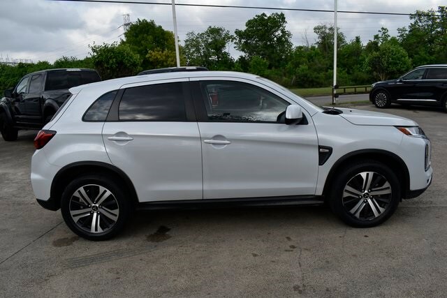 2023 Mitsubishi Outlander Sport ES LE SE photo 3