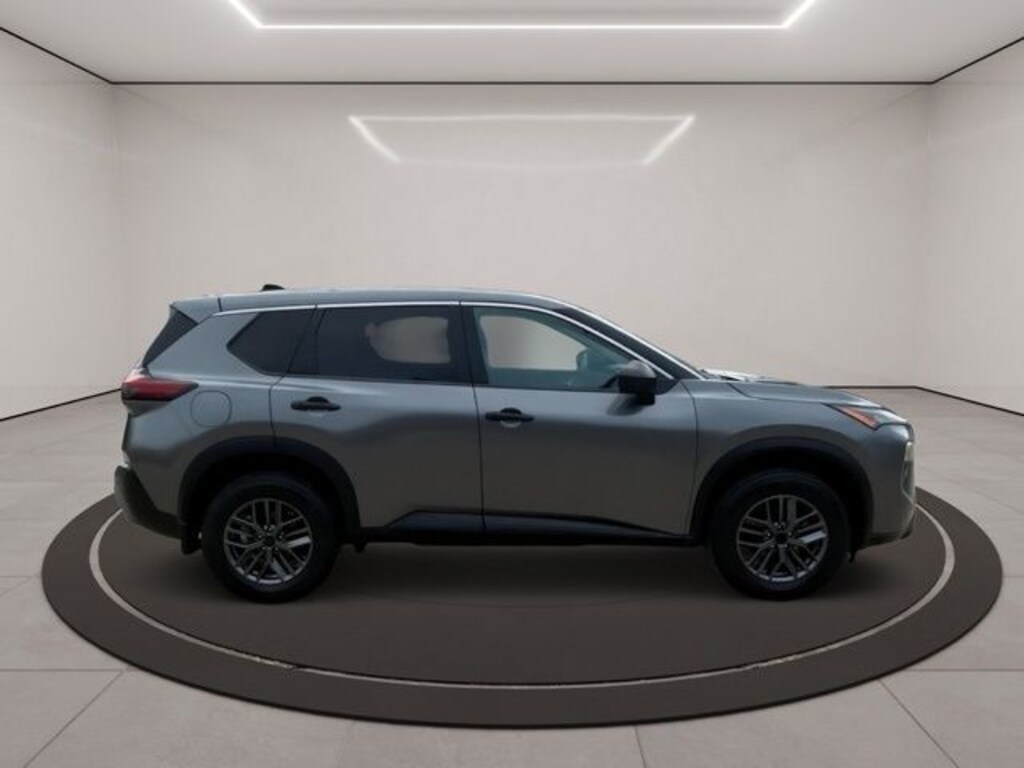 Used 2024 Nissan Rogue S SUV