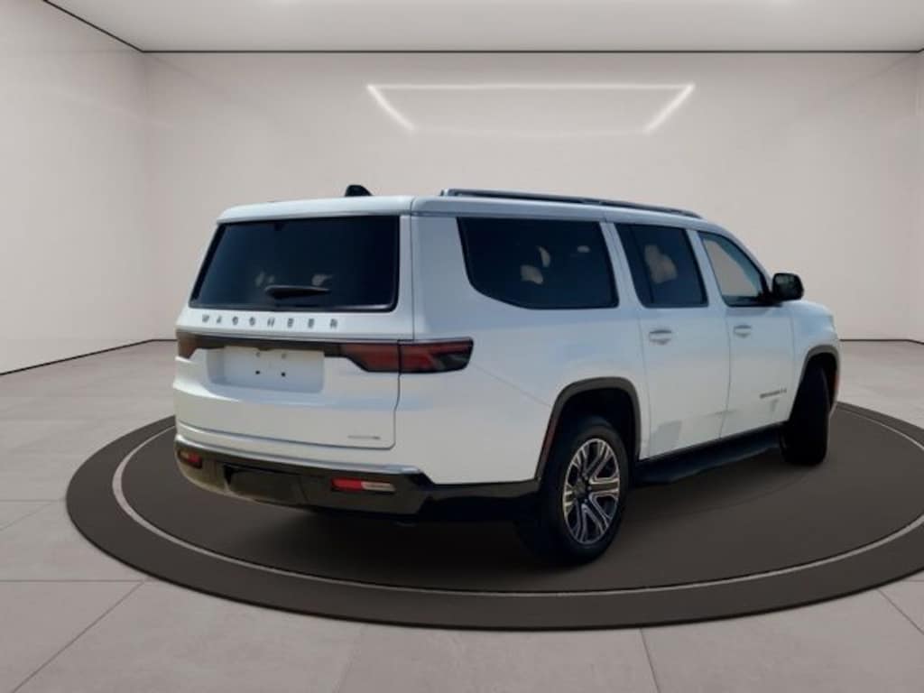 Used 2024 Jeep Wagoneer L Series II SUV