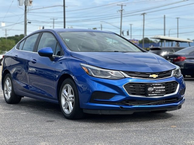 2018 Chevrolet Cruze LT photo 3