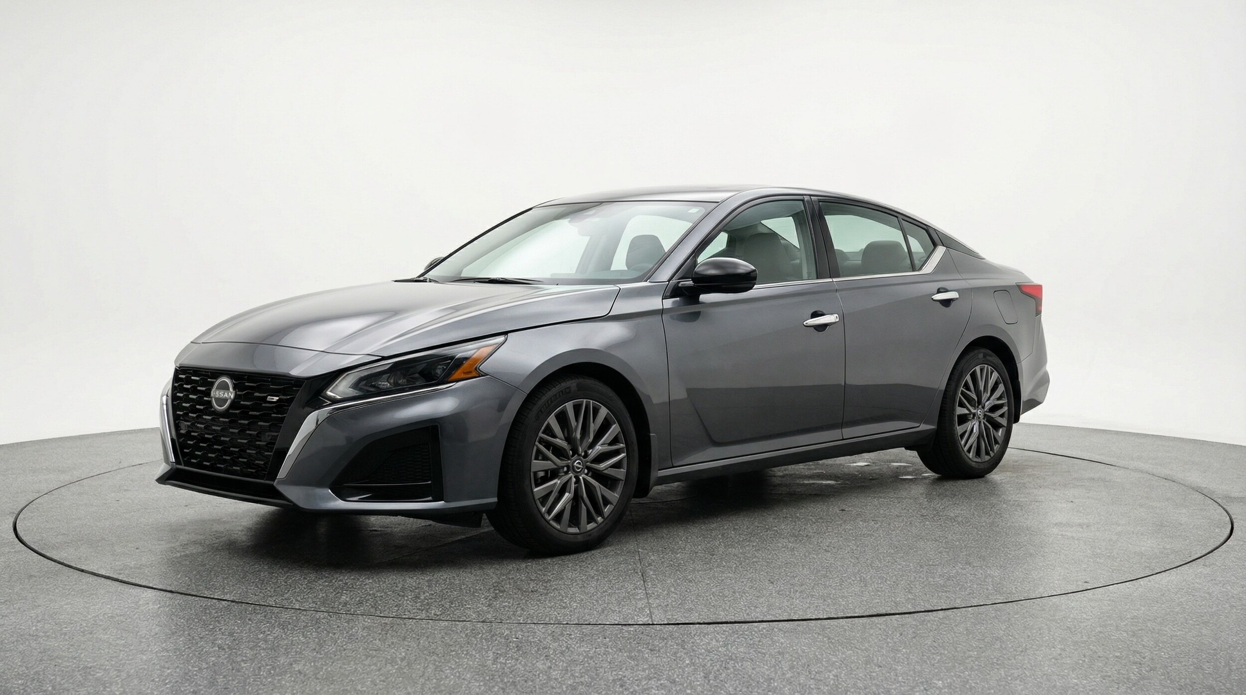 Thumbnail: 2025 Nissan Altima - 3