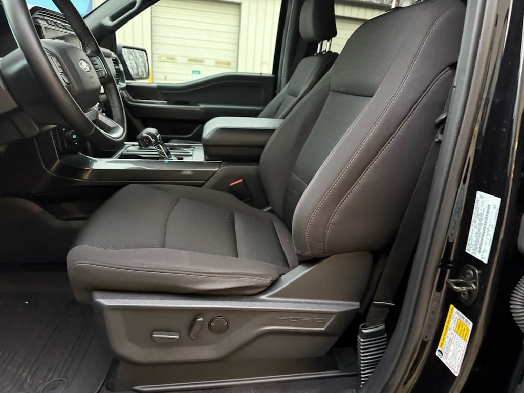 Used 2023 Ford F-150 XLT 4WD Supercrew 5.5 Box Truck