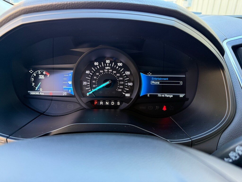 2024 Ford Edge Titanium photo 3