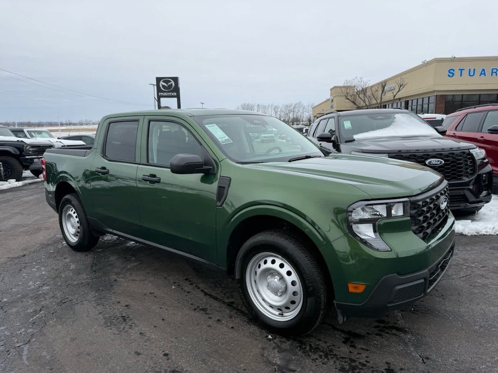 Used 2025 Ford Maverick XL FWD Supercrew Truck