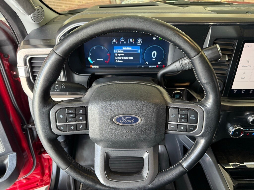 2024 Ford F-350 Lariat photo 2