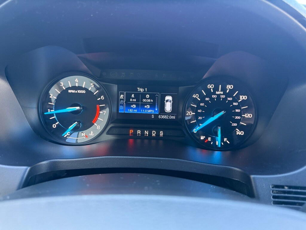 2017 Ford Explorer XLT photo 3