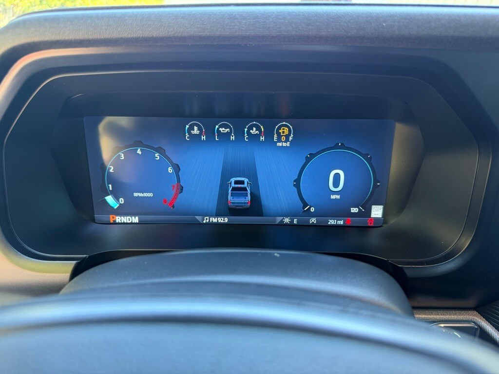 2025 Ford F-150 Lariat photo 3