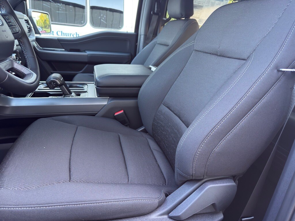 2025 Ford F-150 XLT photo 4