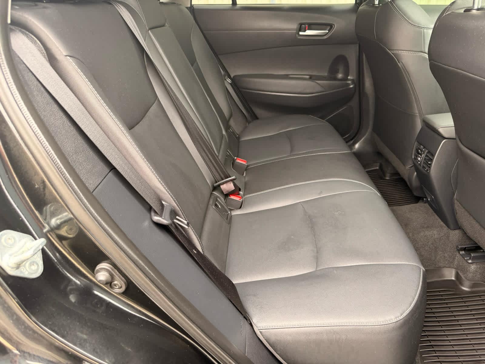 2023 Toyota Corolla Cross XLE - Photo 7