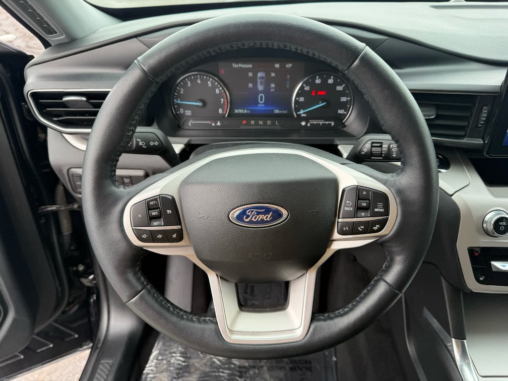 Used 2023 Ford Explorer XLT SUV