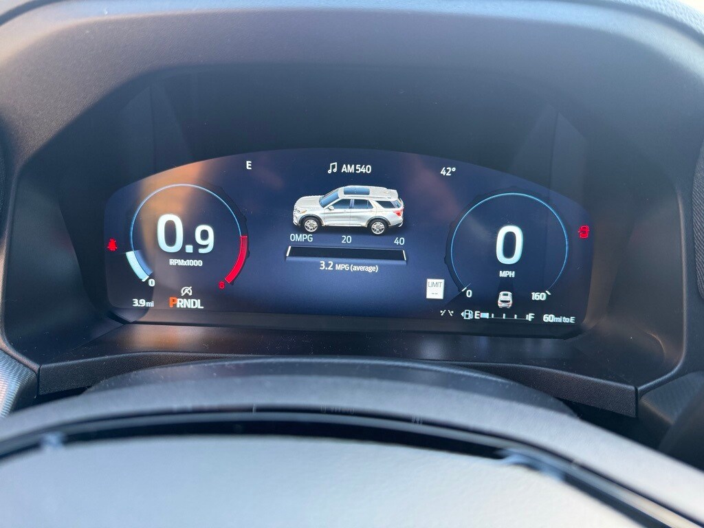 2026 Ford Explorer ST-Line photo 3