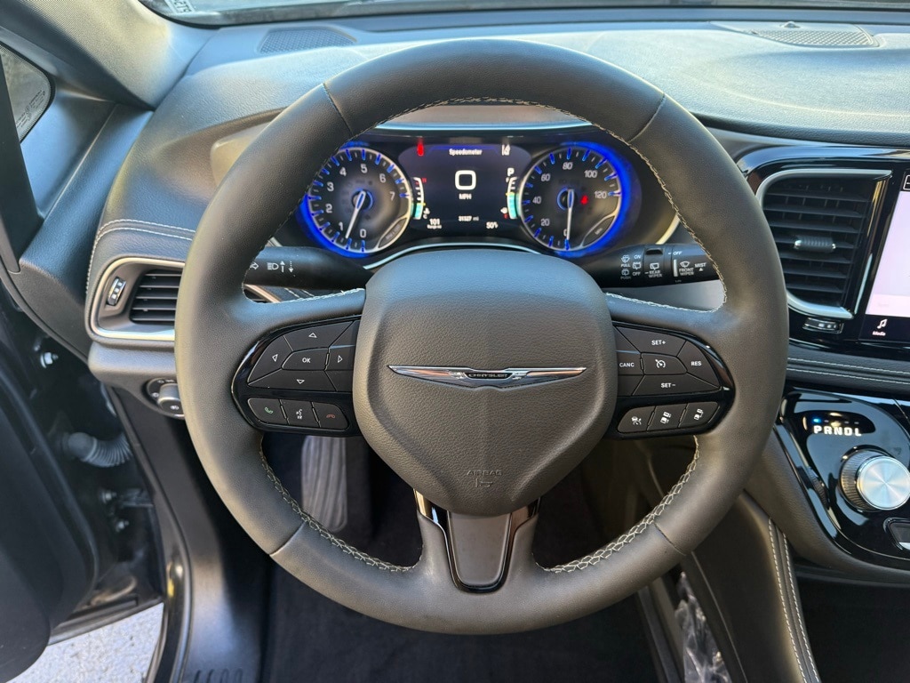 Used 2022 Chrysler Pacifica Limited Passenger Van