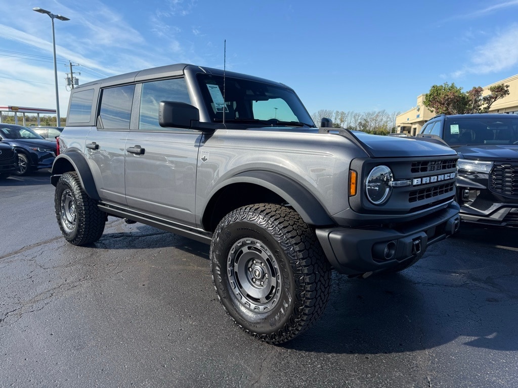 2025 Ford Bronco 4-Door Big Bend's photo