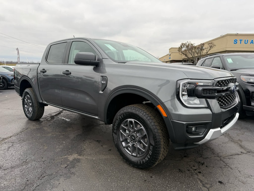 New 2025 Ford Ranger XLT 4WD Supercrew 5 Box Truck