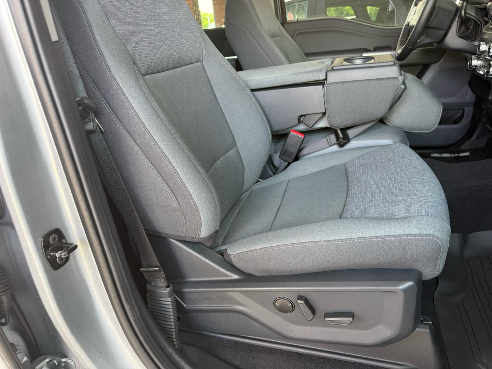 2026 Ford F-150 XLT - Photo 7