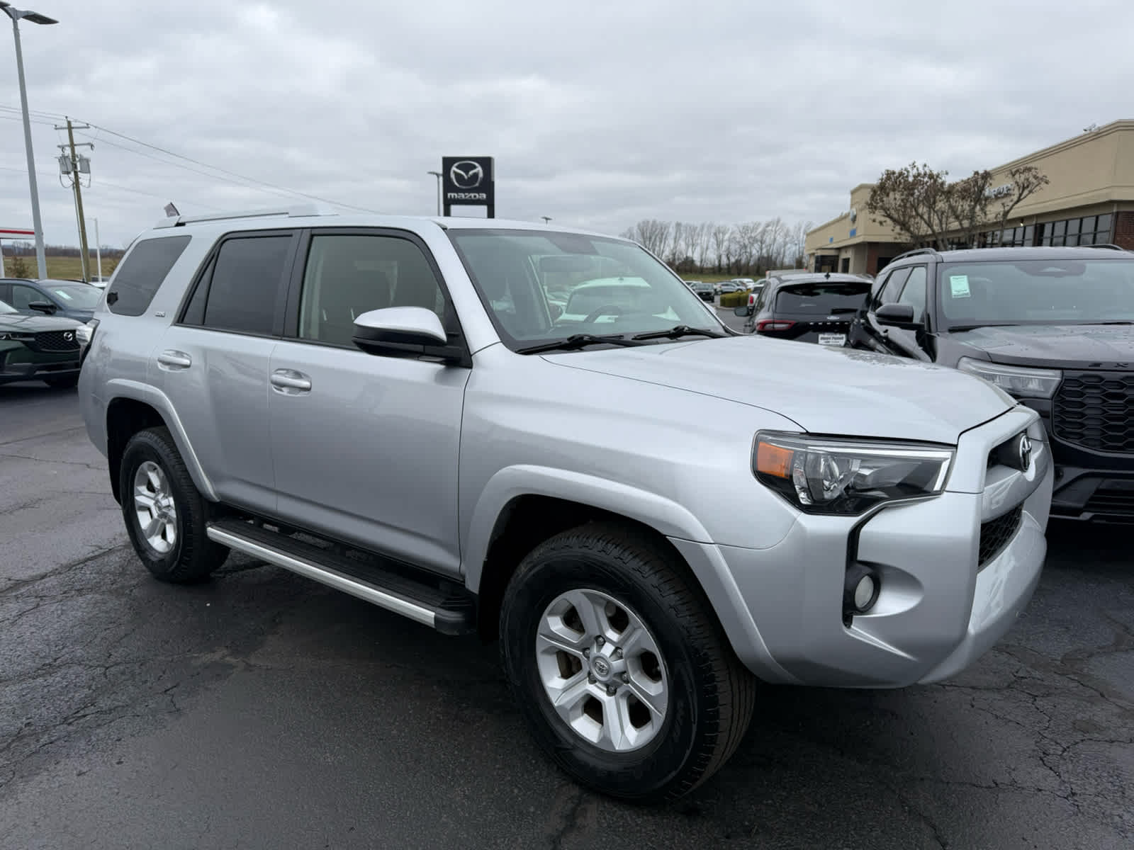 2017 Toyota 4Runner SR5's photo