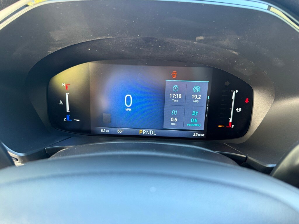 2026 Ford Escape ST-Line Select photo 3