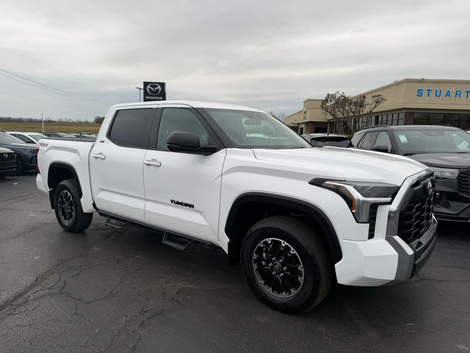 2025 Toyota Tundra SR5's photo