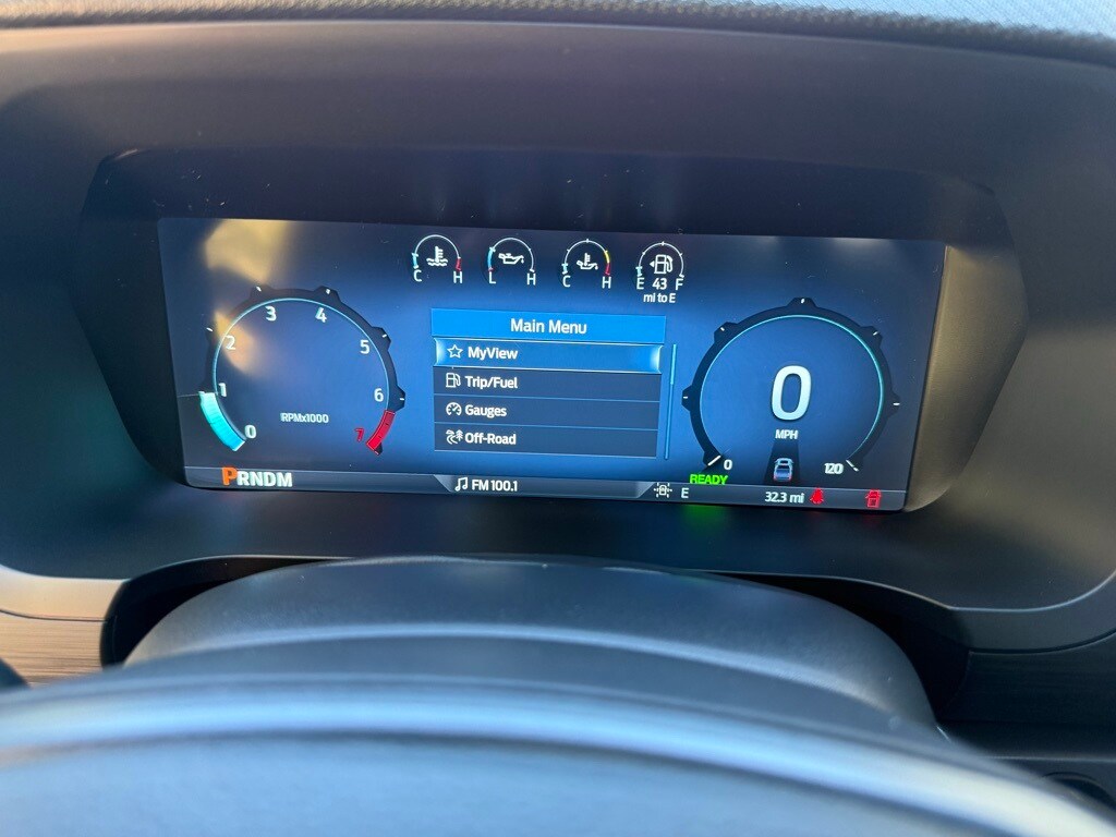 2025 Ford F-150 XLT photo 3