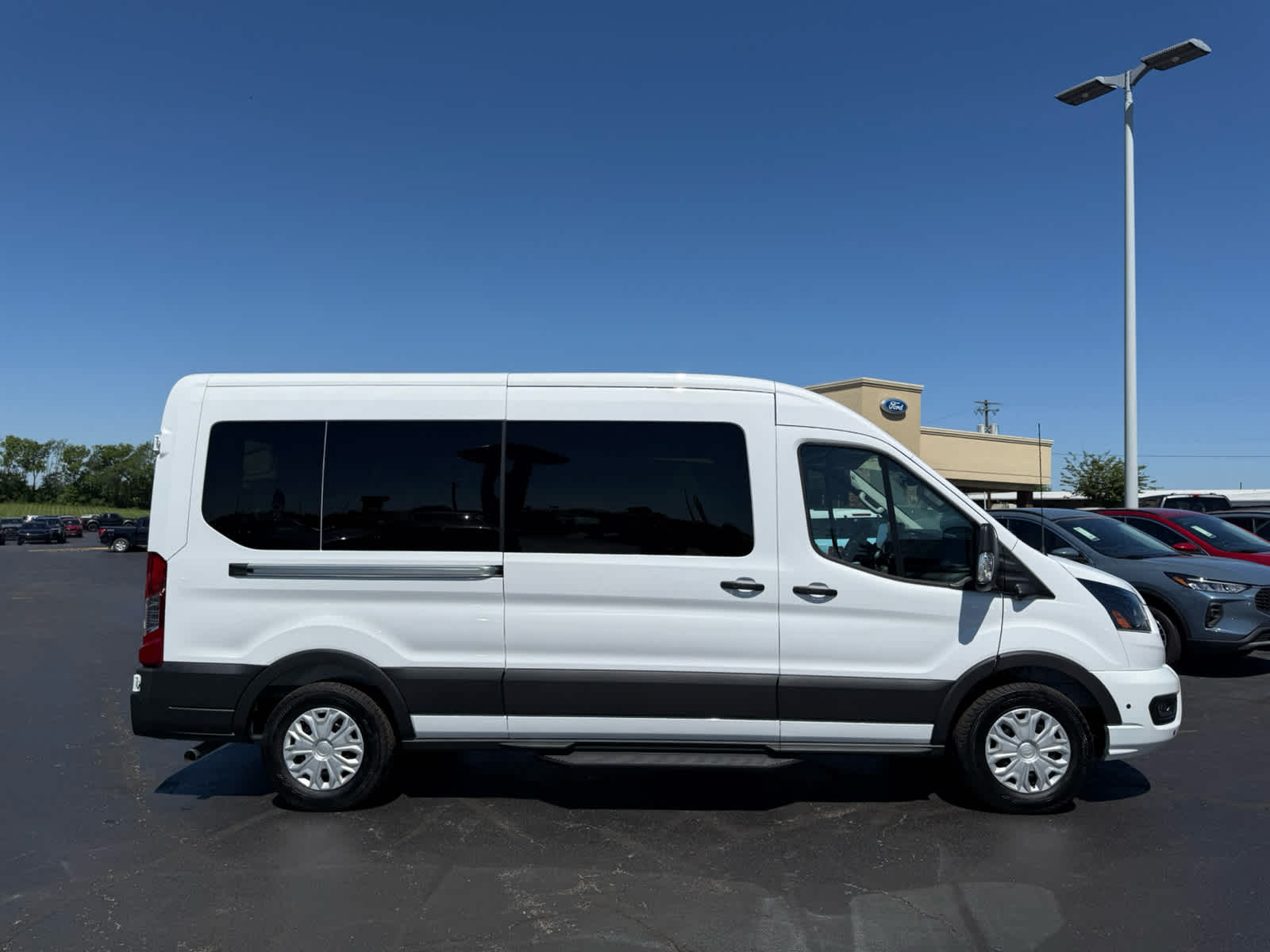 2026 Ford Transit Passenger Van XLT - Photo 20