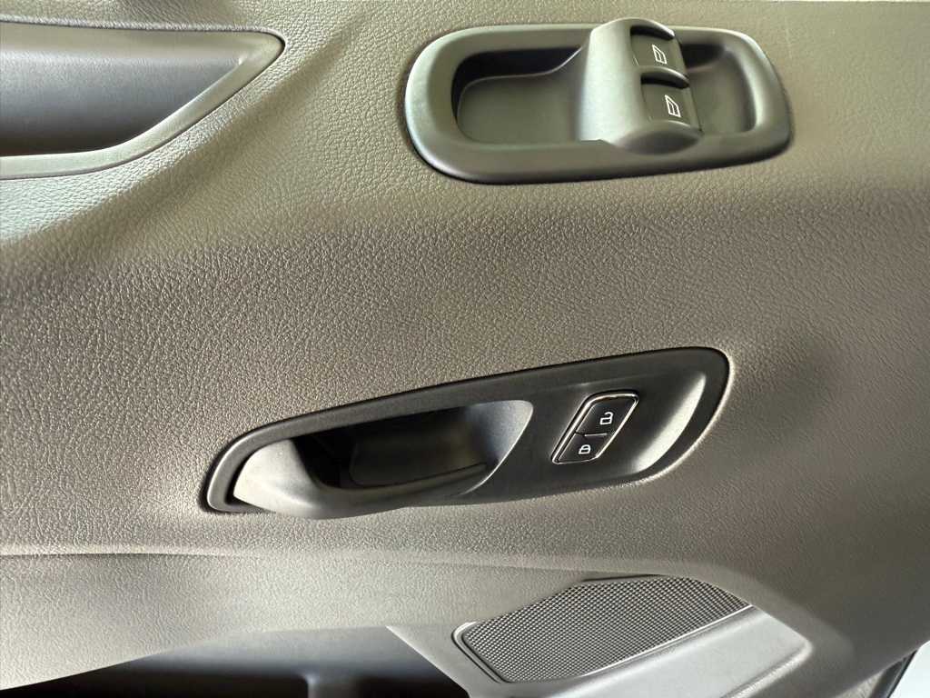 2025 Ford Transit Passenger Van XLT - Photo 13