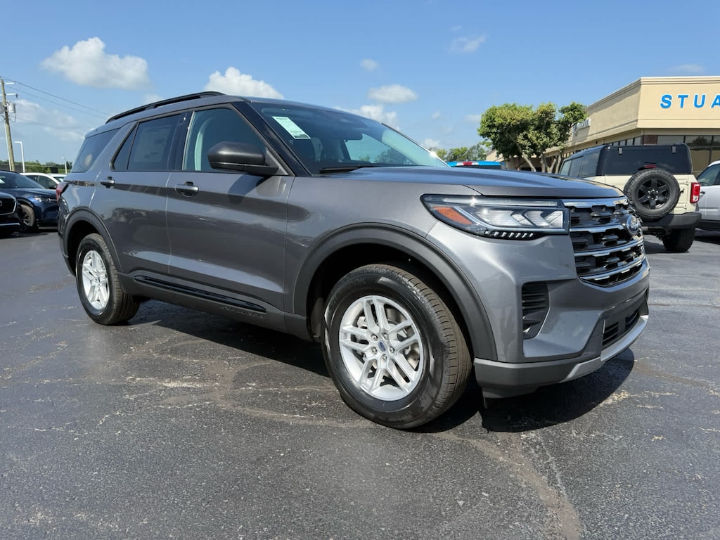 New 2026 Ford Explorer Active w/200A Pkg SUV