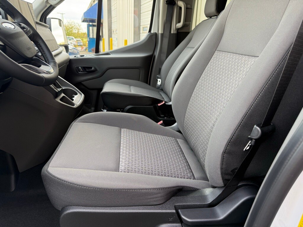 2026 Ford Transit photo 4