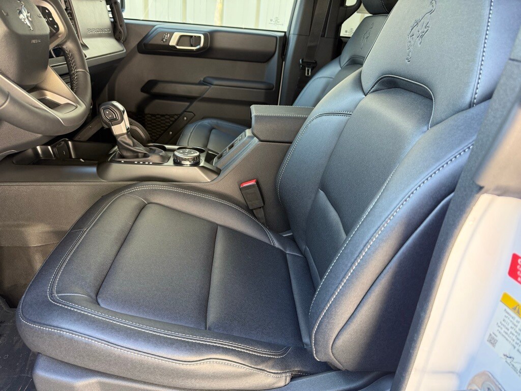 2025 Ford Bronco Badlands photo 3