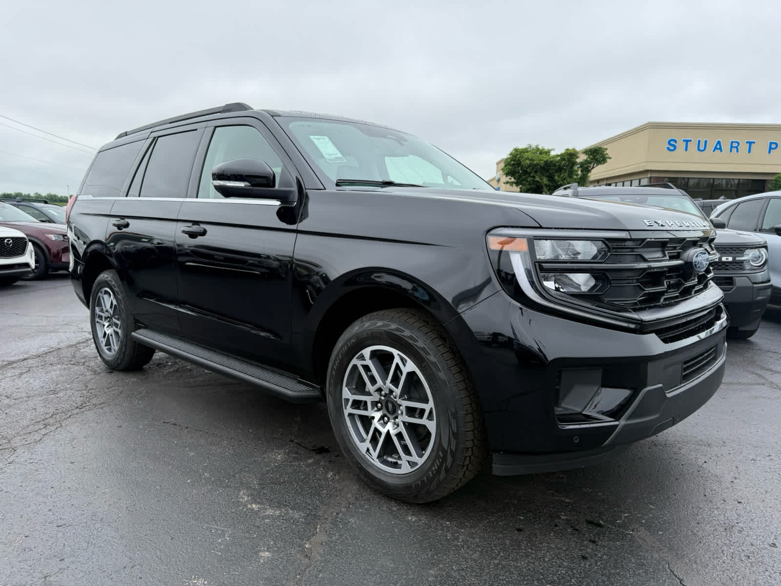 2026 Ford Expedition Active 4x4's photo