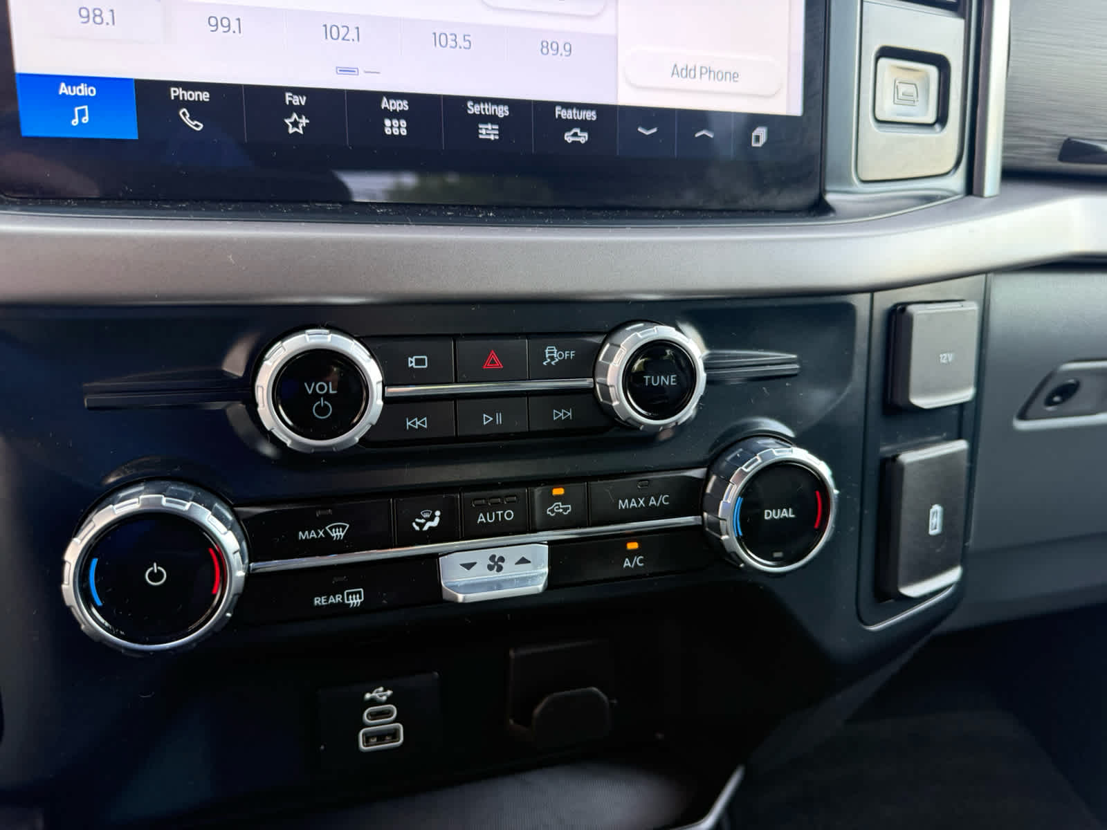 2025 Ford F-150 XLT - Photo 14