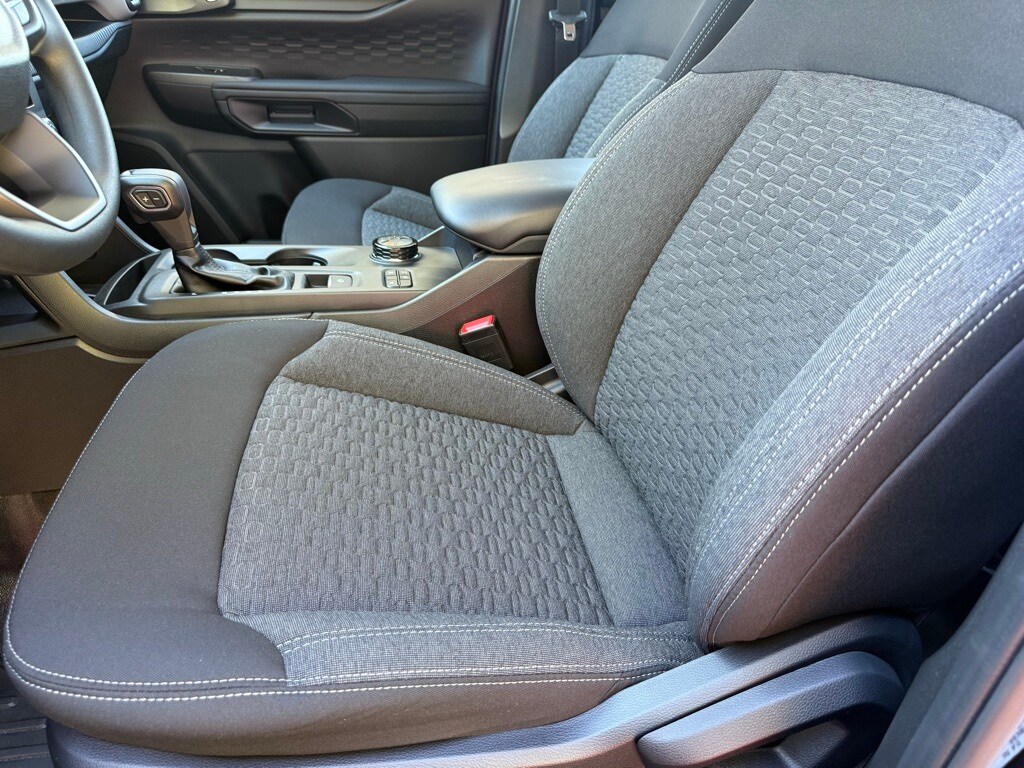 2025 Ford Ranger XL photo 4