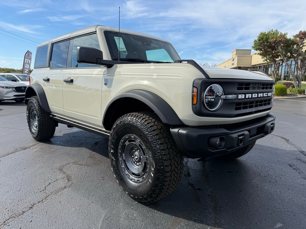 2025 Ford Bronco 4-Door Big Bend's photo