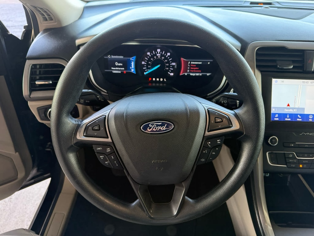 Used 2019 Ford Fusion Hybrid SE Sedan