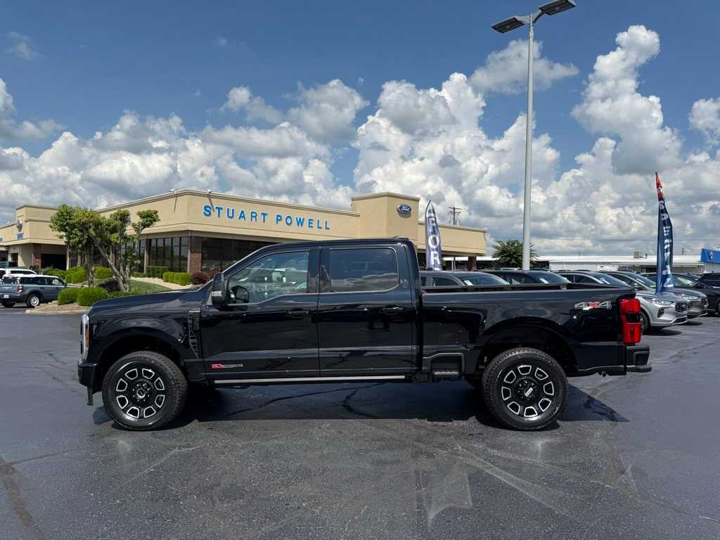 2026 Ford F-350 Super Duty Platinum - Photo 30