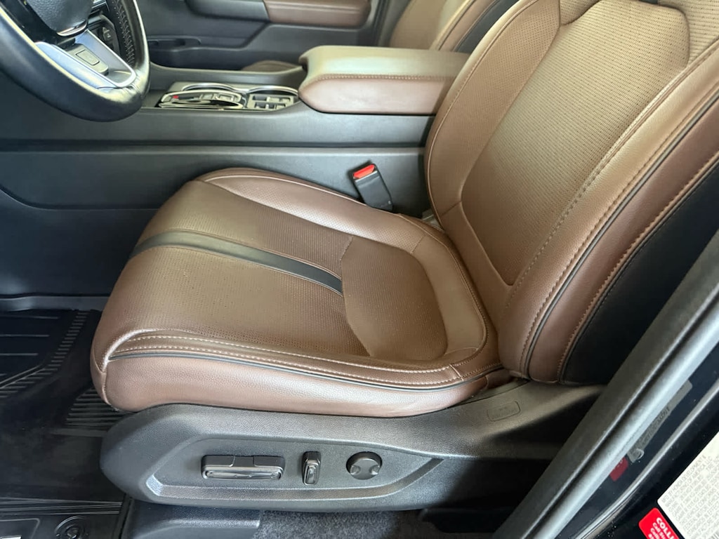 Used 2024 Honda Pilot Elite SUV