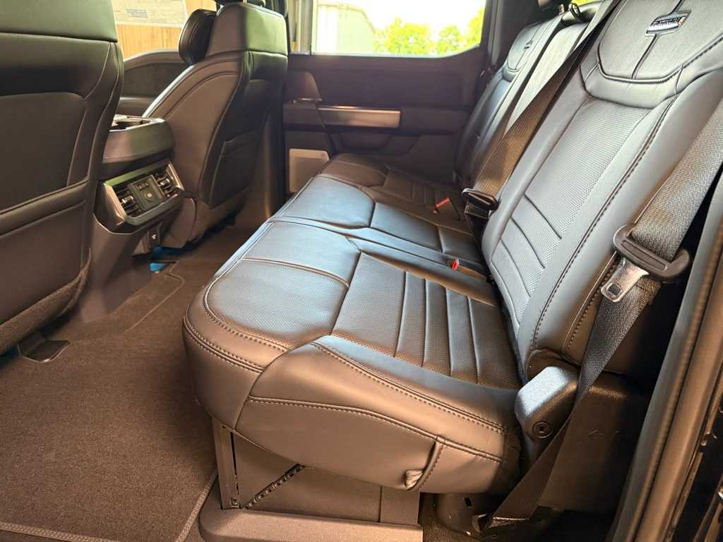 2026 Ford F-350 Super Duty Platinum - Photo 6