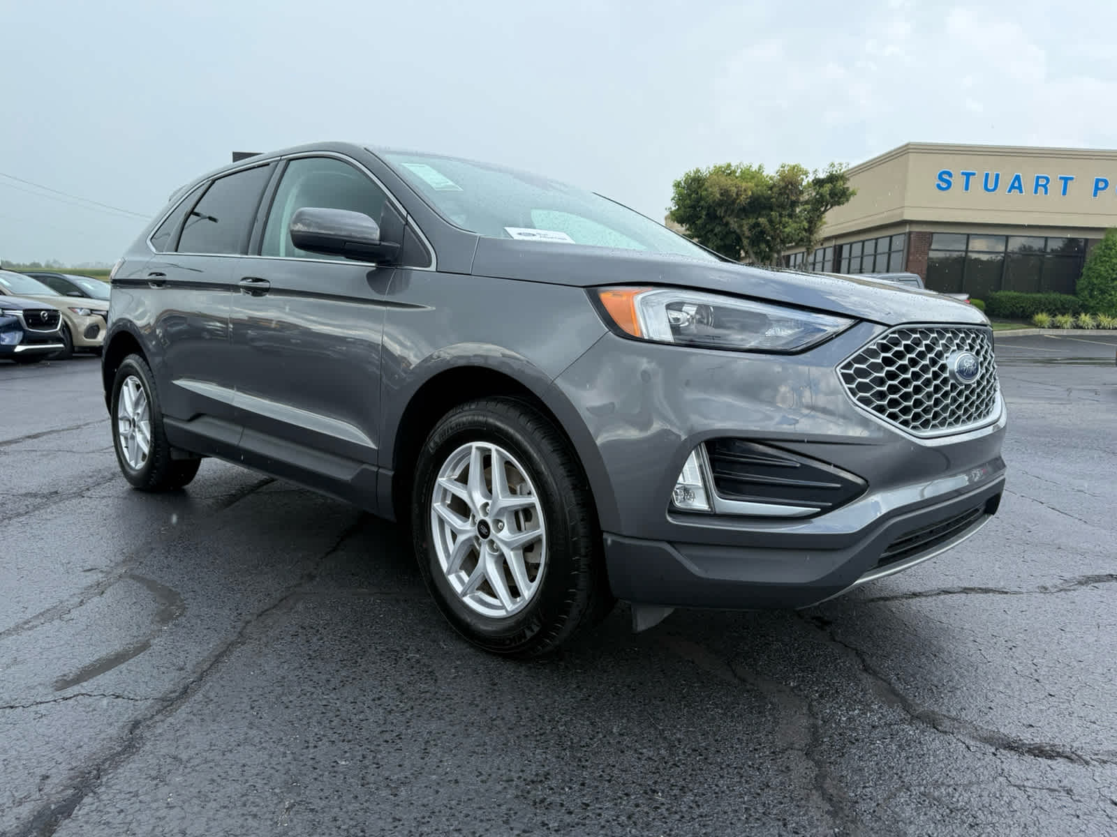 2024 Ford Edge